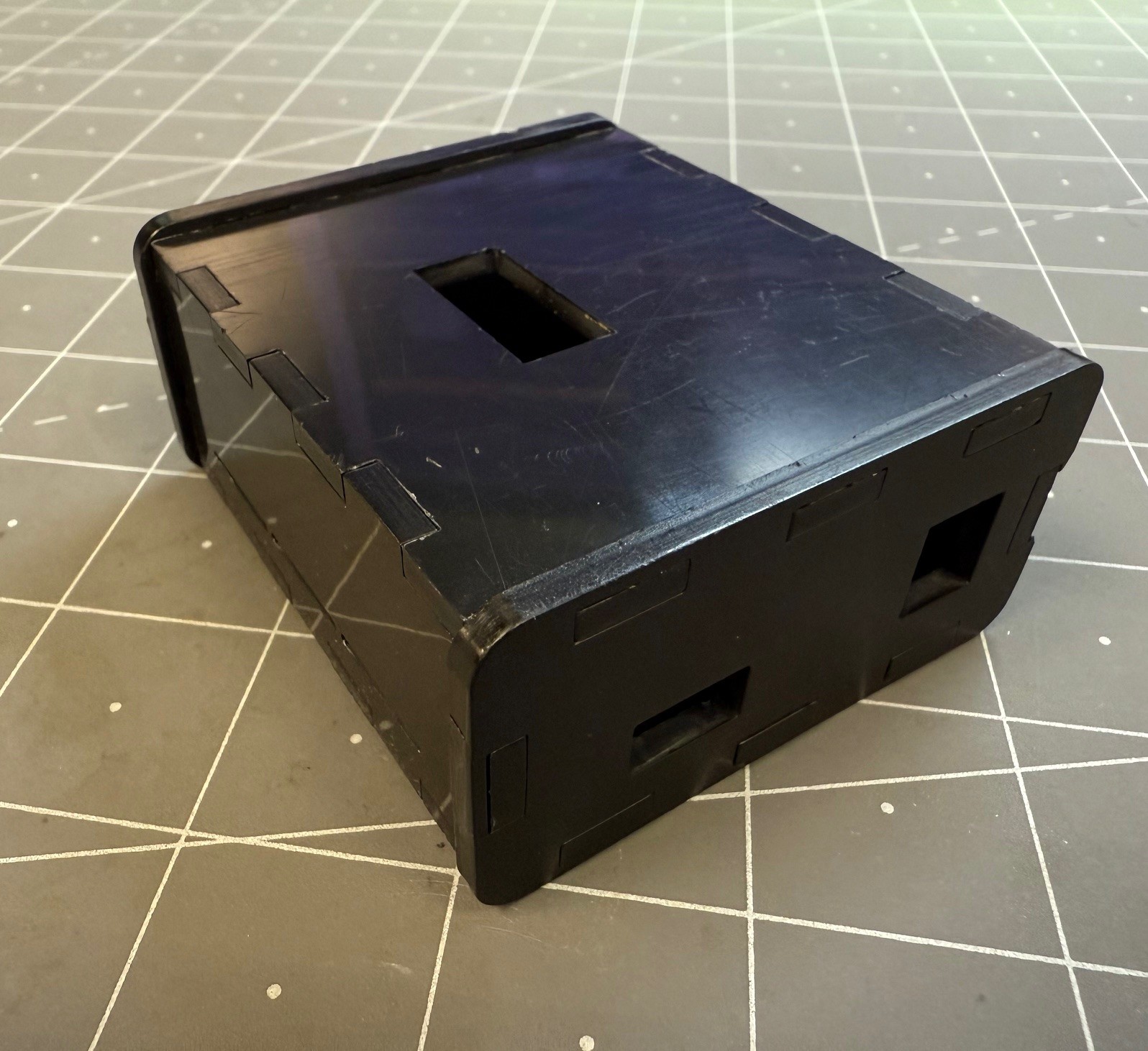 A box with multiple joints